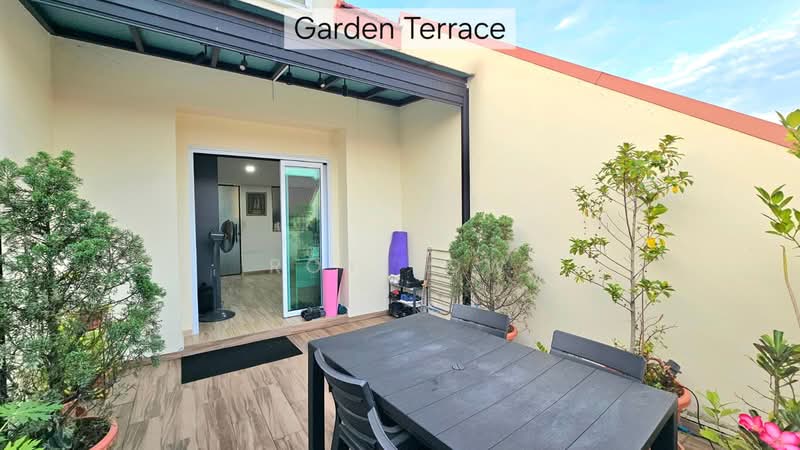 Reno, 2000+sf Condo, $1100psf, 5bed 3bath, 10min Yishun MRT, Northpoint ChongPang Sembawang Golf CC, , 5 Bedrooms, 2,056 sqft, Condominium For Sale, by Roy Low, 500160314 - Exterior - PropertyGuru.com.sg