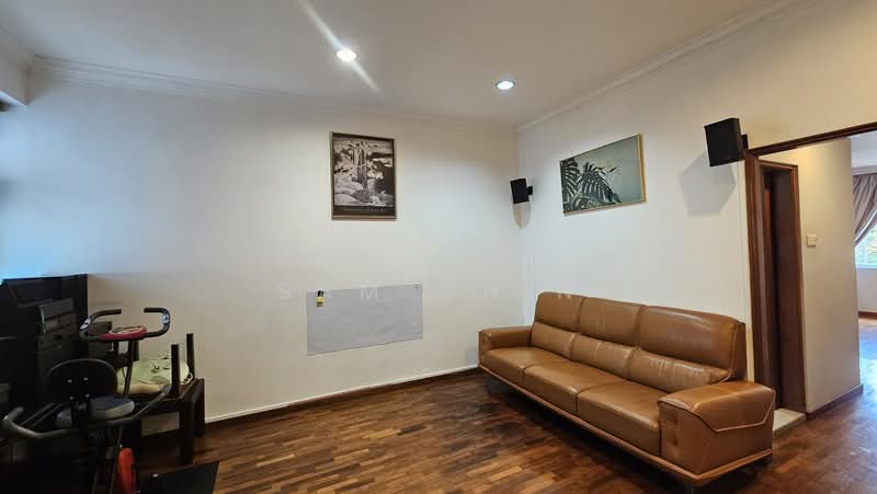 Mayflower Gardens, Mayflower Drive, 4 Bedrooms, 2,010 sqft, Terraced House For Sale, by Sam Chin, 500160316 - PropertyGuru.com.sg
