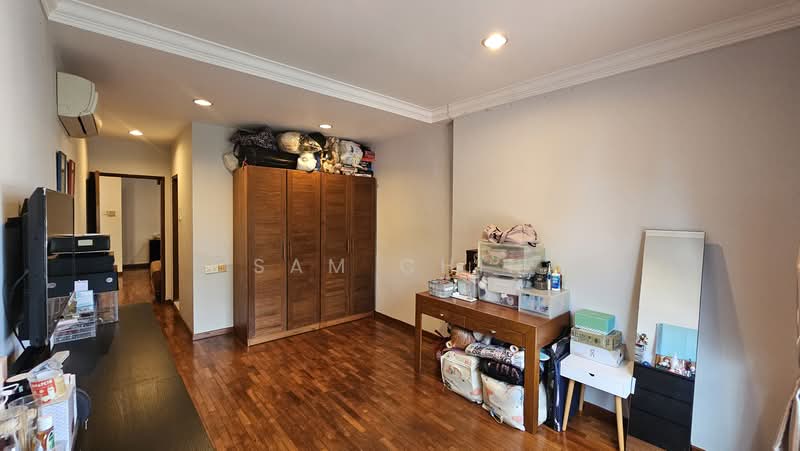 Mayflower Gardens, Mayflower Drive, 4 Bedrooms, 2,010 sqft, Terraced House For Sale, by Sam Chin, 500160316 - PropertyGuru.com.sg
