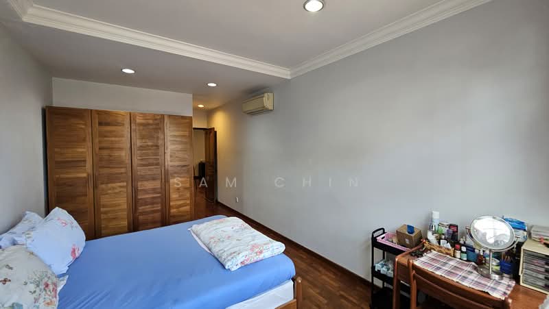 Mayflower Gardens, Mayflower Drive, 4 Bedrooms, 2,010 sqft, Terraced House For Sale, by Sam Chin, 500160316 - PropertyGuru.com.sg