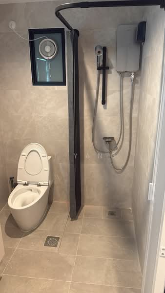 Camellia Lodge, 31 Lor 31 Geylang, Room Rental, 150 sqft, Condominium For Rent, by Zi Yang, 500160317 - Bathroom - PropertyGuru.com.sg