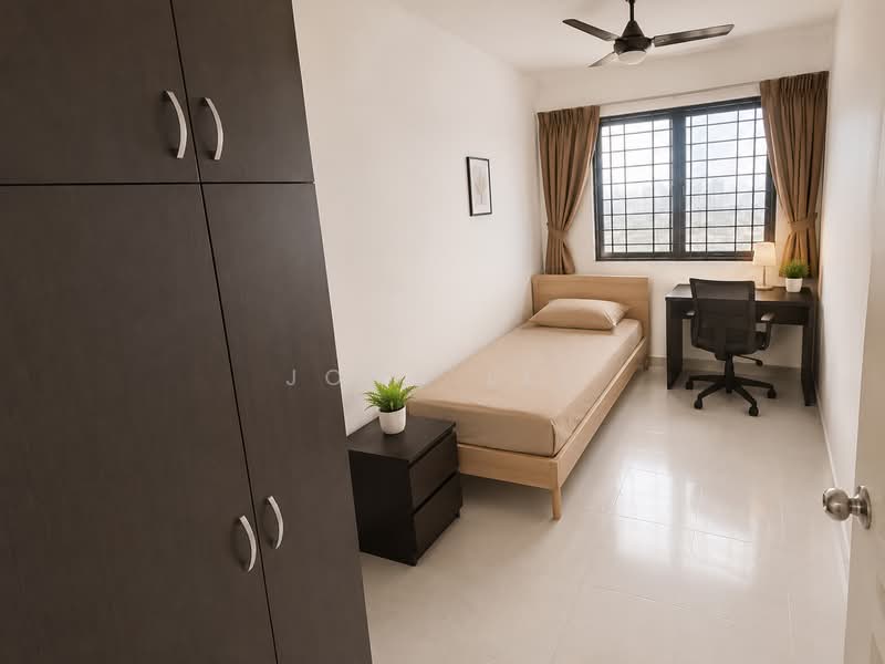 271 Bishan Street 24, 271 Bishan Street 24, 3 Bedrooms, 1,195 sqft, HDB Flat For Sale, by John Lee, 500160318 - Bedroom - PropertyGuru.com.sg