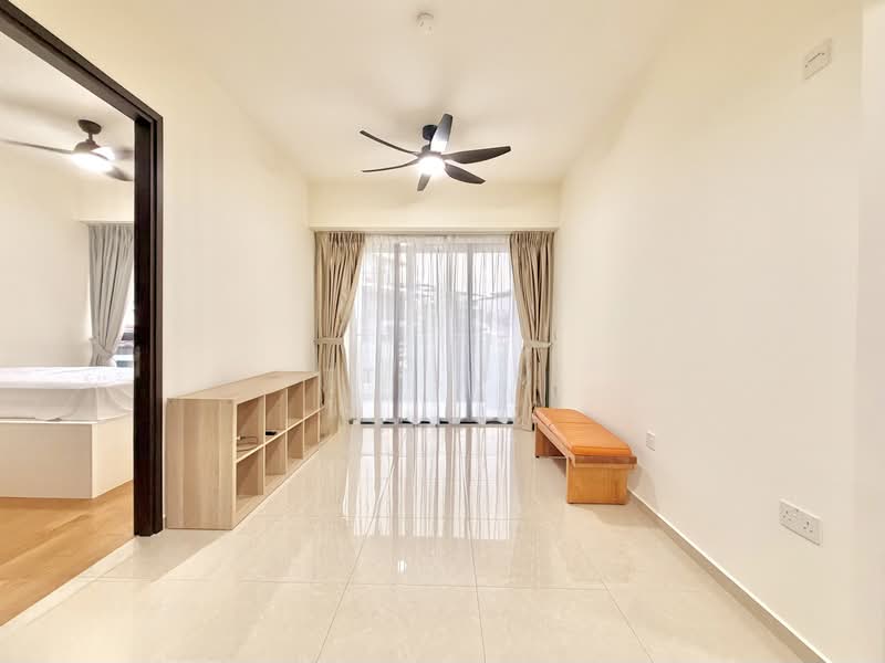 The Gazania, 11 How Sun Drive, 2 Bedrooms, 700 sqft, Condominium For Sale, by TT Lum, 500160319 - Living Room - PropertyGuru.com.sg