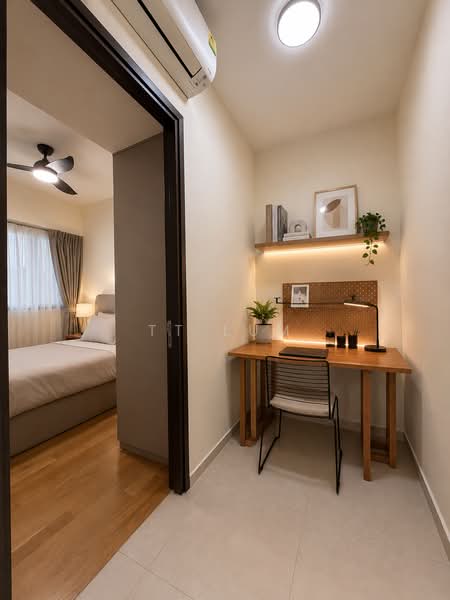 The Gazania, 11 How Sun Drive, 2 Bedrooms, 700 sqft, Condominium For Sale, by TT Lum, 500160319 - Bedroom - PropertyGuru.com.sg
