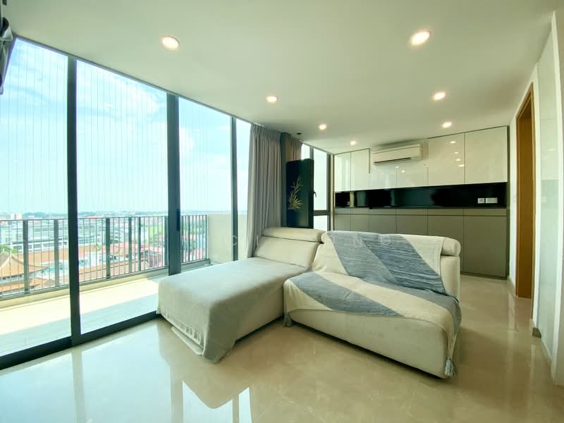 The Glades, 20 Bedok Rise, 1 Bedroom, 710 sqft, Condominium For Rent, by Tricia Ong, 500160324 - Living Room - PropertyGuru.com.sg