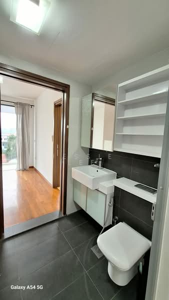 iSuites @ Palm, 24 GLASGOW ROAD, 2 Bedrooms, 635 sqft, Condominium For Rent, by Jessie Lee, 500160332 - Bathroom - PropertyGuru.com.sg