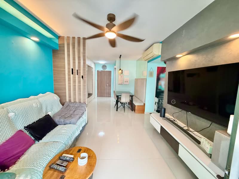 347B Yishun Avenue 11, 347B Yishun Avenue 11, 3 Bedrooms, 990 sqft, HDB Flat For Sale, by Alicia Leong, 500160335 - Living Room - PropertyGuru.com.sg
