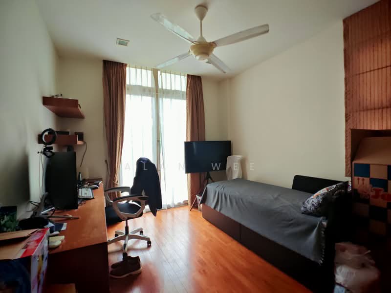 Spring Park Estate, Primrose Avenue, 5 Bedrooms, 3,800 sqft, Semi-Detached House For Rent, by Alan Wee, 500160353 - Bedroom - PropertyGuru.com.sg
