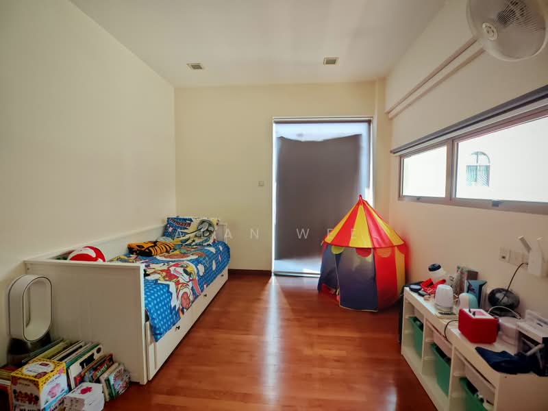Spring Park Estate, Primrose Avenue, 5 Bedrooms, 3,800 sqft, Semi-Detached House For Rent, by Alan Wee, 500160353 - Bedroom - PropertyGuru.com.sg