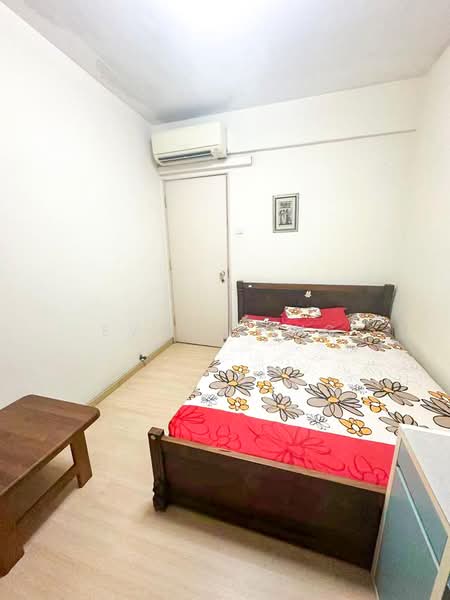 Orchid Park Condominium, 81 Yishun Street 81, Room Rental, 150 sqft, Condominium For Rent, by Evan Kong, 500160356 - Bedroom - PropertyGuru.com.sg
