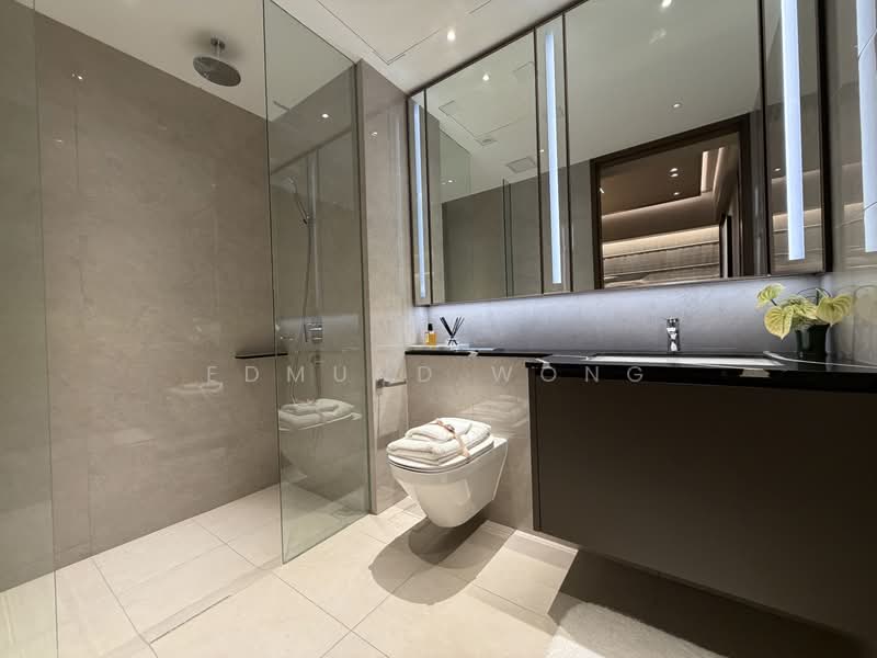One Marina Gardens, 3 Marina Gardens Lane, 2 Bedrooms, 721 sqft, Apartment For Sale, by Edmund Wong, 500160359 - Bathroom - PropertyGuru.com.sg
