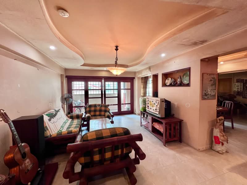 324 Yishun Central, 324 Yishun Central, 3 Bedrooms, 1,528 sqft, HDB Flat For Sale, by Raymond Szeto, 500160376 - Living Room - PropertyGuru.com.sg