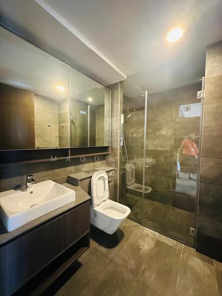 Grandeur Park Residences, 1 Bedok South Avenue 3, Bedok / Upper East Coast, 1 Bedroom, 420 sqft, Condominium For Sale, by Magdalene Kong, 500160386 - Bathroom - PropertyGuru.com.sg