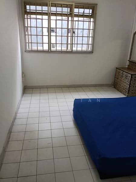 420 Bukit Batok West Avenue 2, 420 Bukit Batok West Avenue 2, Dairy Farm / Bukit Panjang / Choa Chu Kang, Room Rental, 200 sqft, HDB Flat For Rent, by Karen Tan, 500160401 - PropertyGuru.com.sg