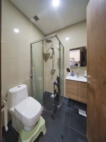 Suites@Changi, 226 Changi Road, 1 Bedroom, 409 sqft, Apartment For Sale, by Nigel Lee, 500160438 - Bathroom - PropertyGuru.com.sg