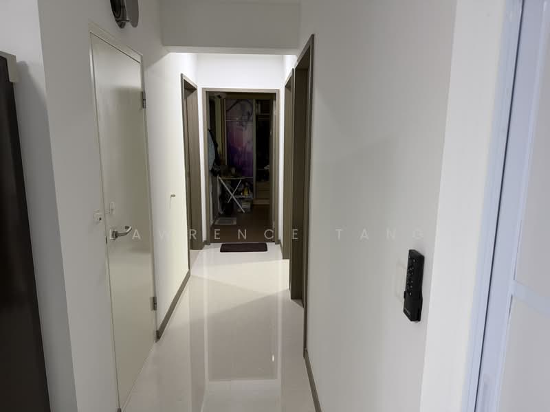 227C Bartley Walk, 227C Bartley Walk, Room Rental, 200 sqft, HDB Flat For Rent, by Lawrence Tang, 500160446 - Corridor - PropertyGuru.com.sg