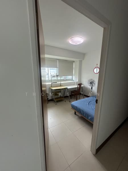 423 Clementi Avenue 1, 423 Clementi Avenue 1, Room Rental, 150 sqft, HDB Flat For Rent, by Thomas Tan, 500160451 - Bedroom - PropertyGuru.com.sg