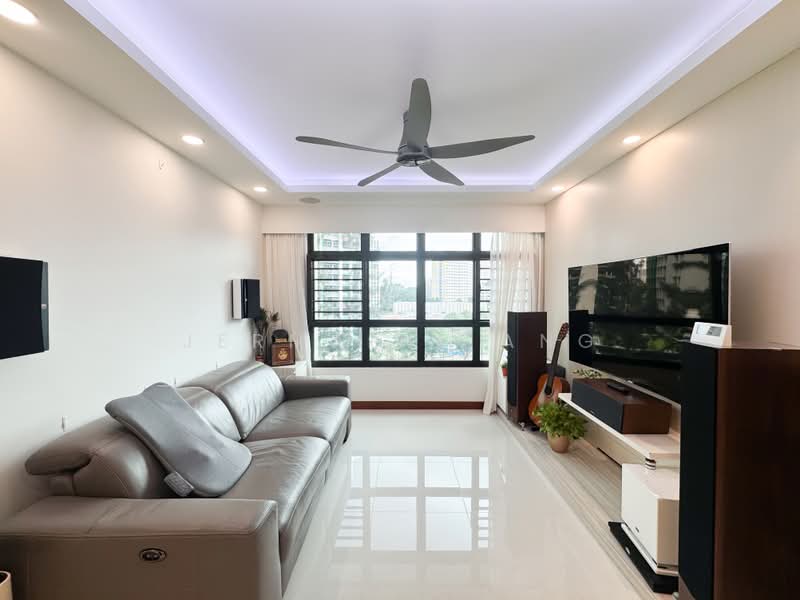 4 Room Flat Keat Hong Link Naturally Bright Squarish Layout, Choa Chu Kang Way, Keat Hong Link, Choa Chu Kang Ave 1, 3 Bedrooms, 990 sqft, HDB Flat For Sale, by Jermaine Ang, 500160452 - Living Room - PropertyGuru.com.sg