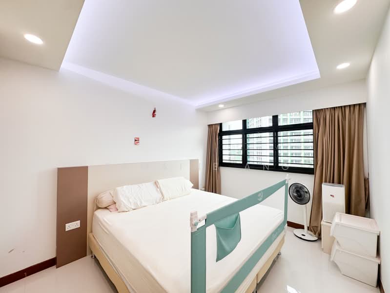 4 Room Flat Keat Hong Link Naturally Bright Squarish Layout, Choa Chu Kang Way, Keat Hong Link, Choa Chu Kang Ave 1, 3 Bedrooms, 990 sqft, HDB Flat For Sale, by Jermaine Ang, 500160452 - Bedroom - PropertyGuru.com.sg