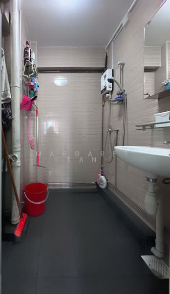 83 Whampoa Drive, 83 Whampoa Drive, 3 Bedrooms, 980 sqft, HDB Flat For Sale, by Margaret Tan, 500160455 - Bathroom - PropertyGuru.com.sg