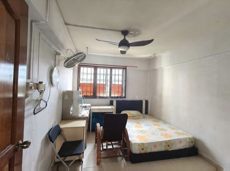 749 Yishun Street 72, 749 Yishun Street 72, 3 Bedrooms, 980 sqft, HDB Flat For Sale, by Aw Kai Xin, 500160460 - Bedroom - PropertyGuru.com.sg