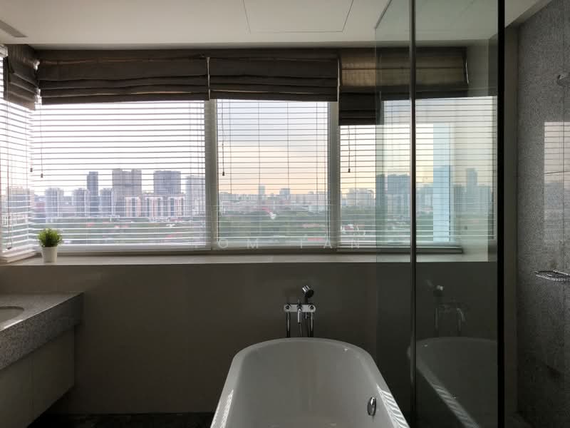 Grange Residences, 93 Grange Road, 4 Bedrooms, 2,852 sqft, Condominium For Sale, by Tom Tan, 500160476 - Bathroom - PropertyGuru.com.sg