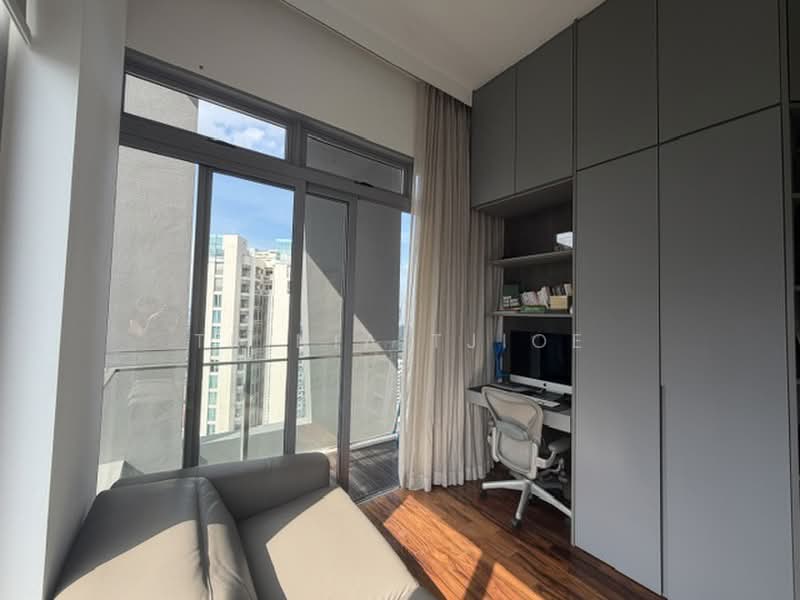 Starlight Suites, 11 River Valley Close, 4 Bedrooms, 3,755 sqft, Condominium For Rent, by Trinia Tjioe, 500160478 - Junior Master - PropertyGuru.com.sg