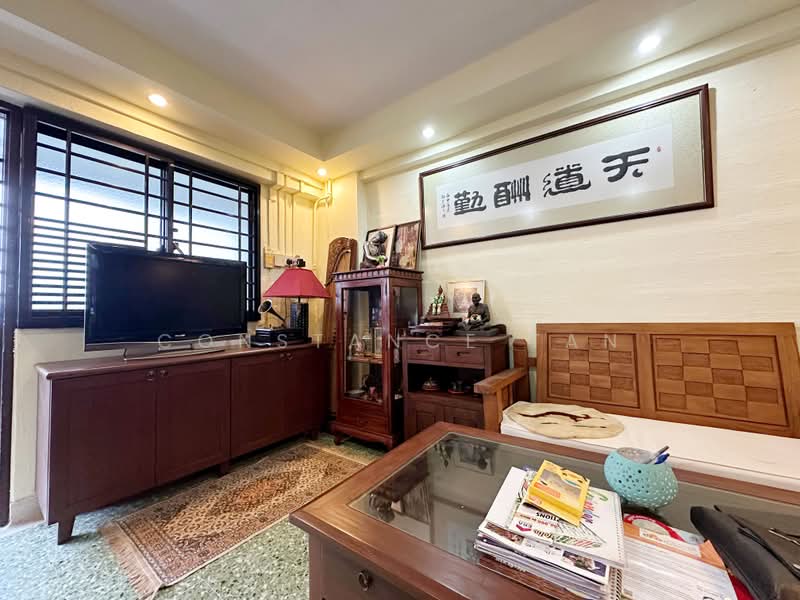 235 Lorong 8 Toa Payoh, 235 Lorong 8 Toa Payoh, 2 Bedrooms, 700 sqft, HDB Flat For Sale, by Constance Tan, 500160492 - Living Room - PropertyGuru.com.sg
