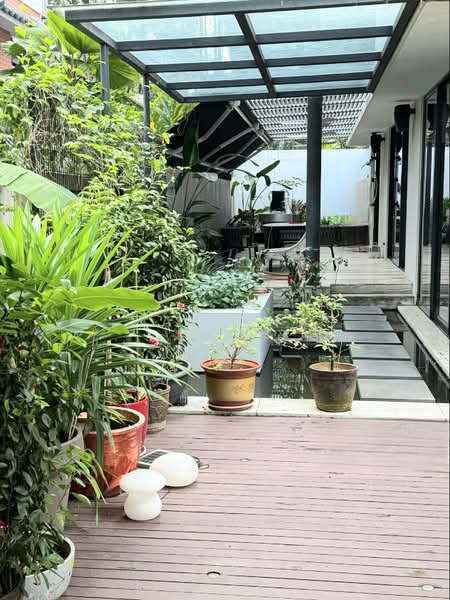 ☎️ May 8488 0025! Nanyang Pri Move in Semi Detached, Duchess Queen's Coronation King's, 5 Bedrooms, 5,500 sqft, Semi-Detached House For Sale, by Maylena Cheah, 500160502 - Garden - PropertyGuru.com.sg