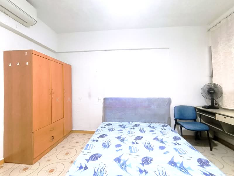 272 Tampines Street 22, 272 Tampines Street 22, Room Rental, 130 sqft, HDB Flat For Rent, by Kay HO  何杰彬, 500160509 - Bedroom - PropertyGuru.com.sg