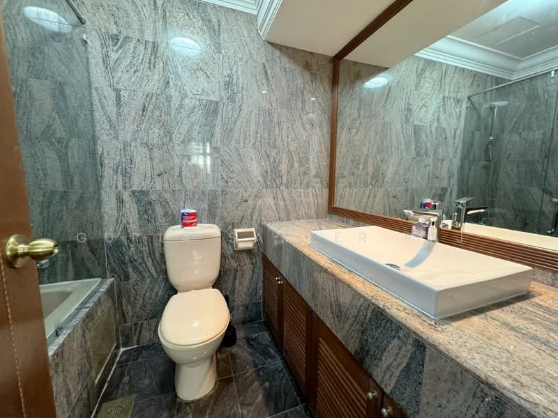 Le Hill, 42 Pasir Panjang Hill, Room Rental, 150 sqft, Condominium For Rent, by Gupta Sameer Raj, 500160517 - Bathroom - PropertyGuru.com.sg