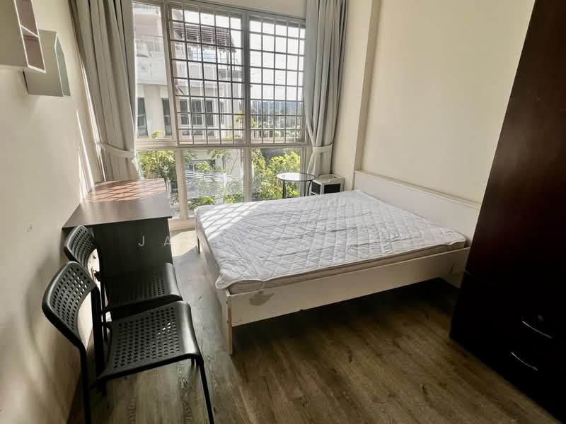 Gardenvista, 954 Dunearn Road, 3 Bedrooms, 1,130 sqft, Condominium For Sale, by Jason Zhang, 500160525 - Bedroom - PropertyGuru.com.sg