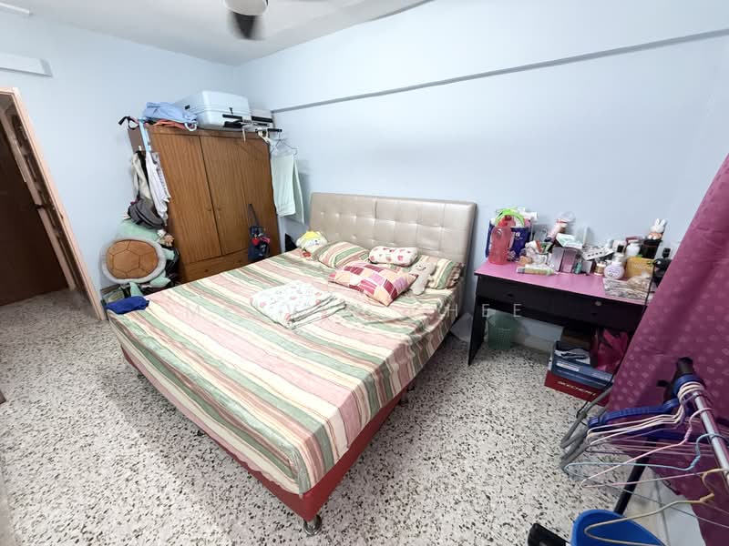 210 Ang Mo Kio Avenue 3, 210 Ang Mo Kio Avenue 3, Room Rental, 120 sqft, HDB Flat For Rent, by Melvin Chee, 500160528 - Bedroom - PropertyGuru.com.sg