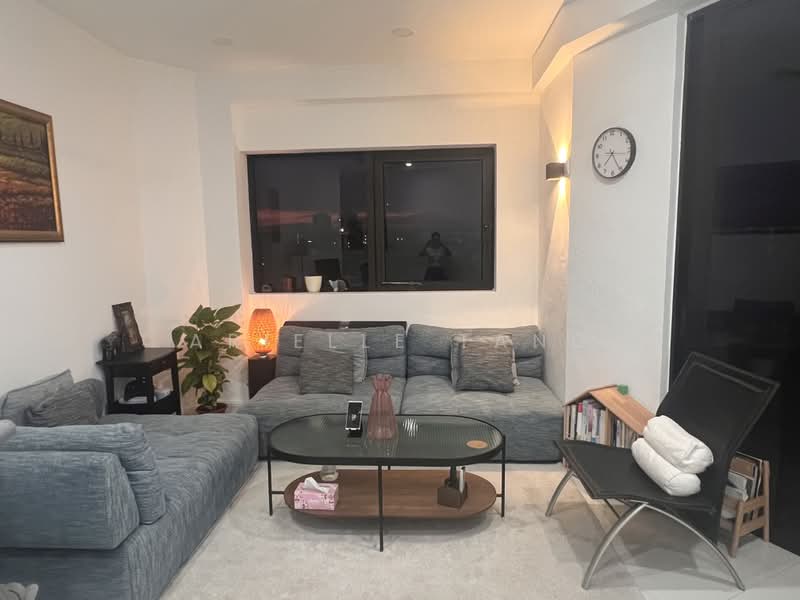 Bayshore Park, 50 Bayshore Road, 3 Bedrooms, 1,300 sqft, Condominium For Sale, by Arielle Tang, 500160532 - Living Room - PropertyGuru.com.sg