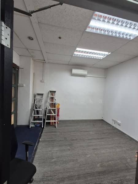 no gst! non sharing own door unit!, own door fitted unit @ macpherson vicinity!, 250 sqft, Light Industrial (B1) For Rent, by Joel Yong, 500160536 - CommercialGuru.com.sg