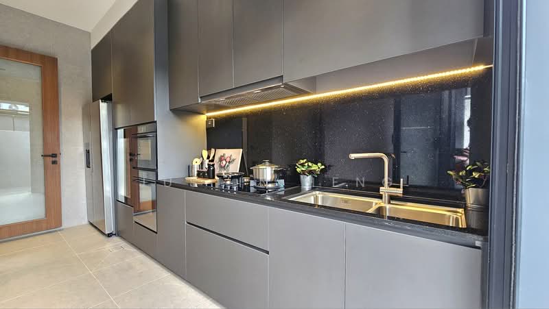 Jalan Sankam, , 5 Bedrooms, 4,836 sqft, Terraced House For Sale, by Justin Heng, 500160544 - Kitchen - PropertyGuru.com.sg