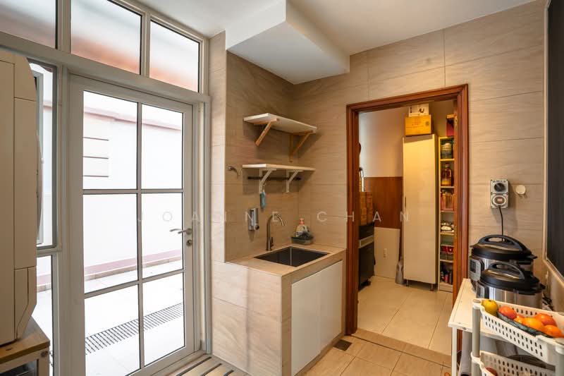 Pinewood Grove, PInewood Grove, 5 Bedrooms, 3,855 sqft, Terraced House For Sale, by Joanne Chan, 500160550 - PropertyGuru.com.sg