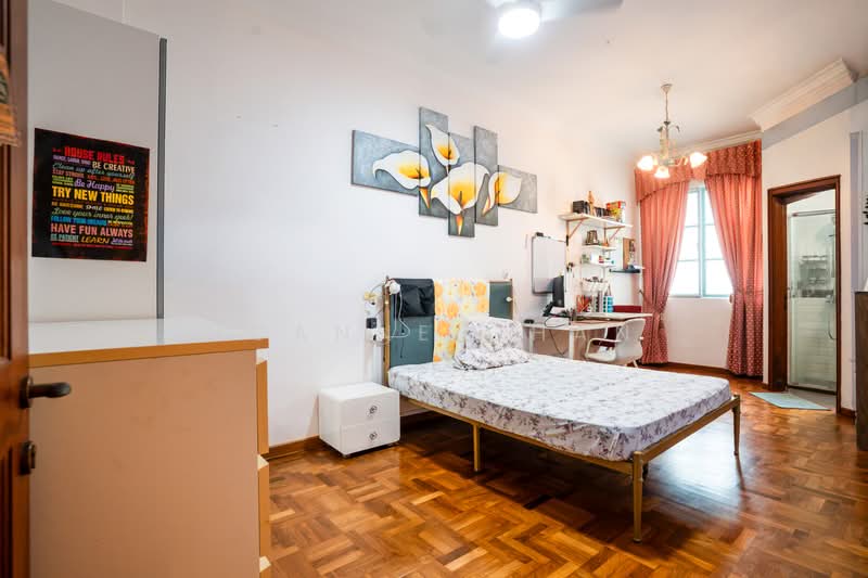 Pinewood Grove, PInewood Grove, 5 Bedrooms, 3,855 sqft, Terraced House For Sale, by Joanne Chan, 500160550 - PropertyGuru.com.sg