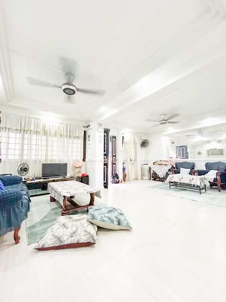 731 Woodlands Circle, 731 Woodlands Circle, 3 Bedrooms, 1,108 sqft, HDB Flat For Sale, by Mustaqim Roslie, 500160568 - Living Room - PropertyGuru.com.sg