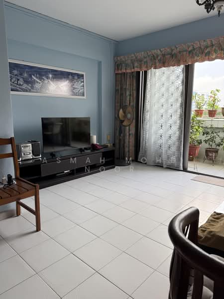 471 Jurong West Street 41, 471 Jurong West Street 41, 4 Bedrooms, 1,604 sqft, HDB Flat For Sale, by Asmah Mohd Noor, 500160572 - Living Room - PropertyGuru.com.sg