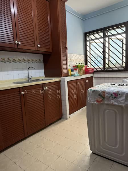 471 Jurong West Street 41, 471 Jurong West Street 41, 4 Bedrooms, 1,604 sqft, HDB Flat For Sale, by Asmah Mohd Noor, 500160572 - Kitchen - PropertyGuru.com.sg