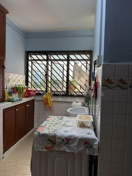 471 Jurong West Street 41, 471 Jurong West Street 41, 4 Bedrooms, 1,604 sqft, HDB Flat For Sale, by Asmah Mohd Noor, 500160572 - Kitchen - PropertyGuru.com.sg