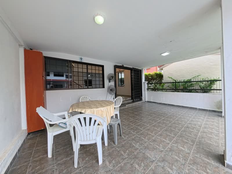 ATTRACTIVE! REGULAR FREEHOLD PLOT! WALK TO VIBRANT KATONG! 1KM TO TAO NAN, Duku Road / Tembeling Road / Everitt Road / Still Road / Joo Chiat Road, 4 Bedrooms, 2,010 sqft, Terraced House For Sale, by Li Rong Teh, 500160579 - Exterior - PropertyGuru.com.sg