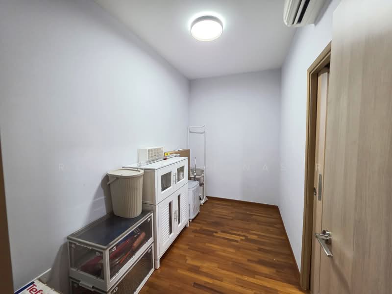 Waterfront Gold, 752 Bedok Reservoir Road, 2 Bedrooms, 785 sqft, Condominium For Sale, by Rozi Faith Naser, 500160599 - Interior - PropertyGuru.com.sg