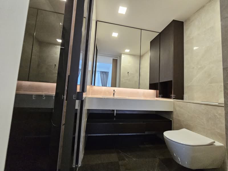 Amber Park, 16 Amber Gardens, 2 Bedrooms, 743 sqft, Condominium For Sale, by Esther Wang 王芝茵, 500160612 - Bathroom - PropertyGuru.com.sg
