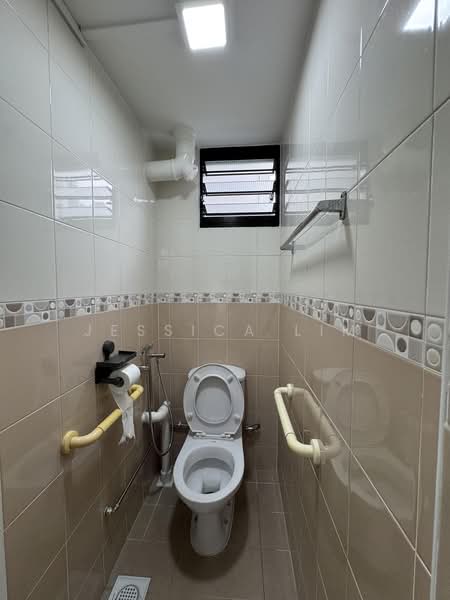 468 North Bridge Road, 468 North Bridge Road, Room Rental, 200 sqft, HDB Flat For Rent, by Jessica Lim, 500160614 - Bathroom - PropertyGuru.com.sg