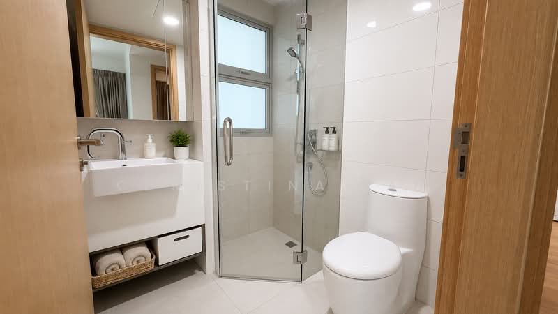 Eight Riversuites, 8 Whampoa East, 2 Bedrooms, 807 sqft, Condominium For Rent, by Christina Tan, 500160622 - Bathroom - PropertyGuru.com.sg