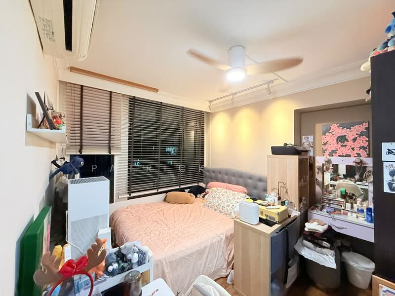 576 Woodlands Glen, 576 Woodlands Drive 16, 3 Bedrooms, 1,184 sqft, HDB Flat For Sale, by Patrick Chee, 500160624 - Bedroom - PropertyGuru.com.sg
