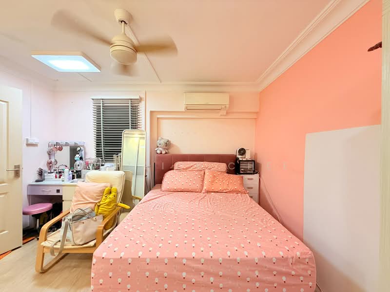 576 Woodlands Glen, 576 Woodlands Drive 16, 3 Bedrooms, 1,184 sqft, HDB Flat For Sale, by Patrick Chee, 500160624 - Bedroom - PropertyGuru.com.sg