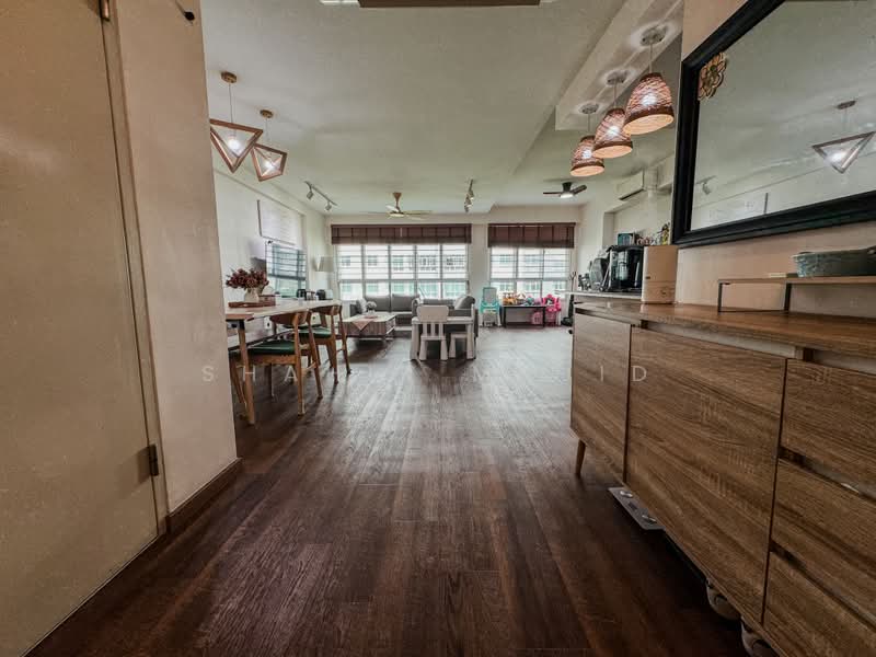 217A Sumang Walk, 217A Sumang Walk, 3 Bedrooms, 1,206 sqft, HDB Flat For Sale, by Shahir Majid, 500160625 - Living Room - PropertyGuru.com.sg